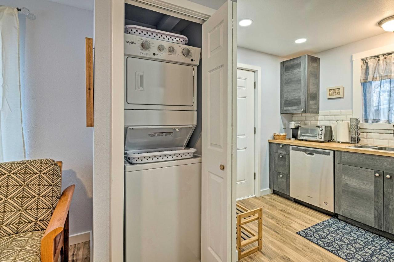 Duplex With Shared Yard - Near Long Beach! Eksteriør billede